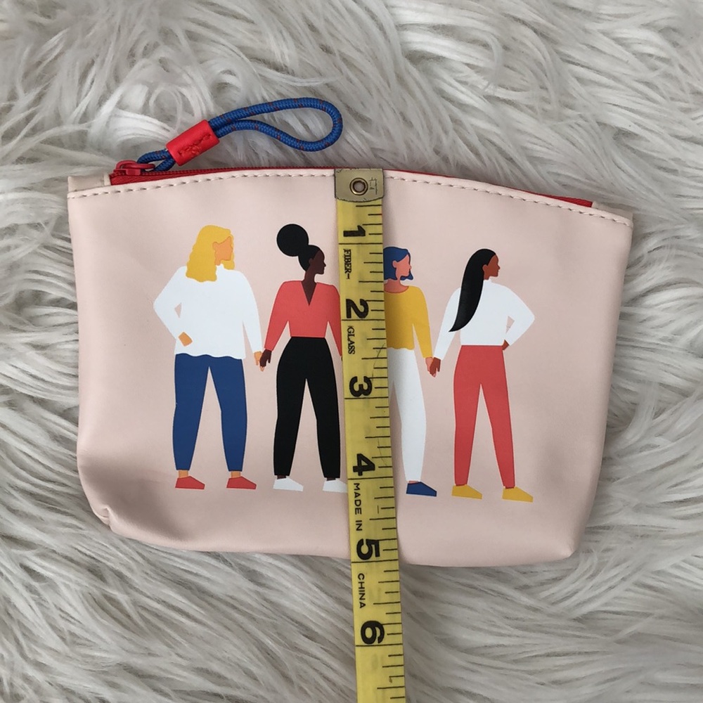 Ipsy Bags - Picture 5 of 7